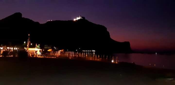 B&B La Casa Du Barone Falcone Bagian luar foto
