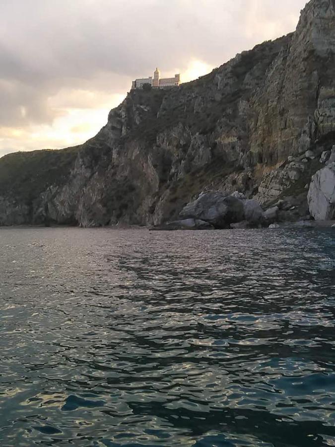 B&B La Casa Du Barone Falcone Bagian luar foto